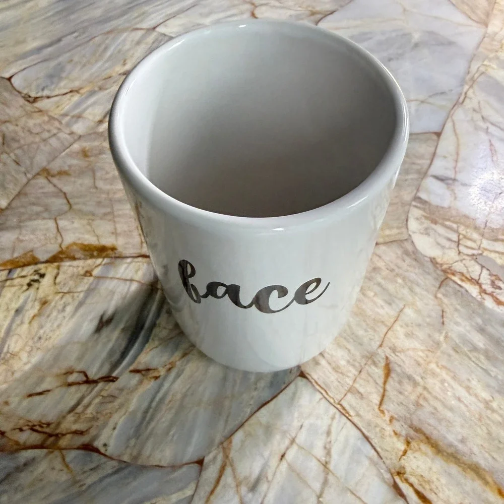 White‎ Ceramic Face Makeup Brush Holder Silver Cursive Script Vanity Organizer